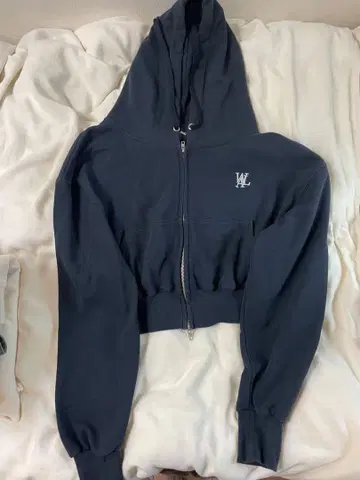 WL 크롭 후드티 다크 블루