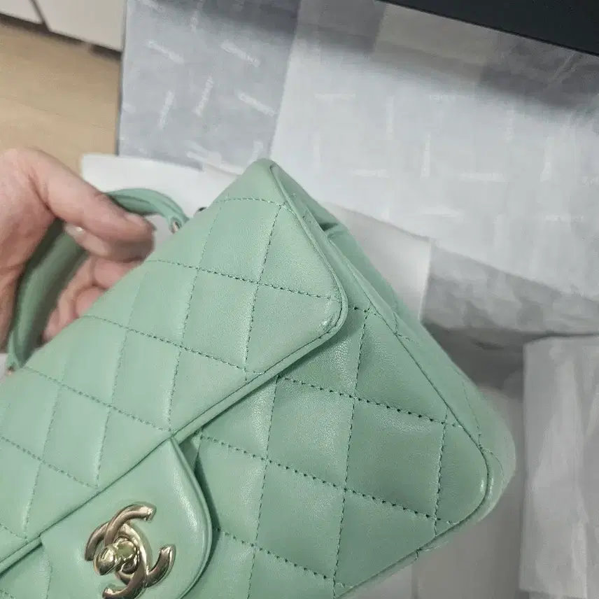 샤넬 정품)샤넬 뉴미니 탑핸들 사진 4