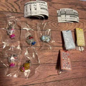 산리오 봉봉 드롭 참 씰 메지루시 키티 포무포무 시나모