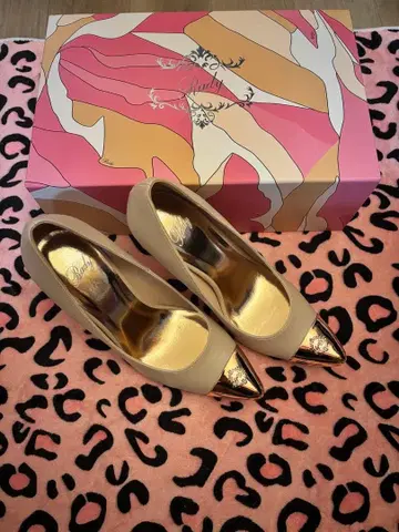 Rady 베이지 골드 토캡 하이힐