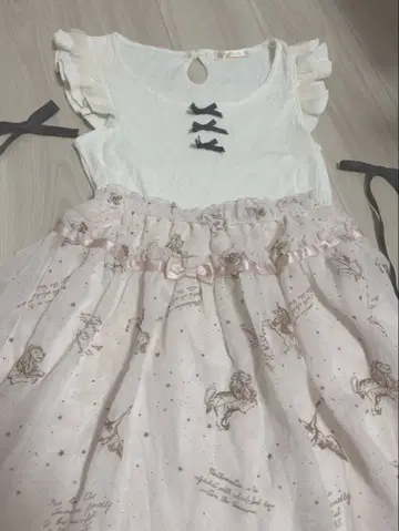 [ 앙크루즈 ] 프릴 달린 화이트 T셔츠 스커트