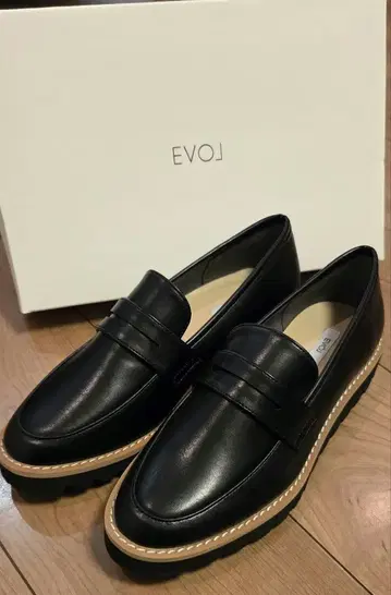 미사용 새상품 로퍼 [ EVOL/이볼 ] 23.5cm 블랙