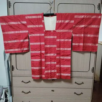 도행 코트 빨간색