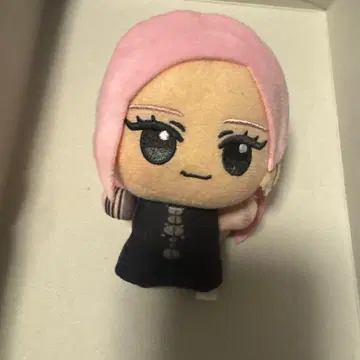 aespa K-POP 봉제 인형 핑크색 머리 블랙 의류