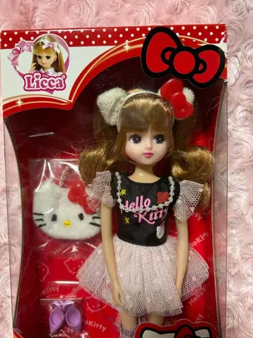 리카짱 Hello Kitty 콜라보 인형