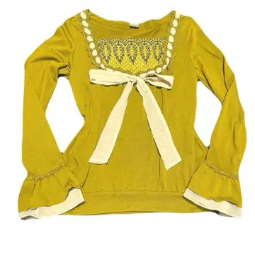 axes femme 머스타드 레이어드 스타일 리본 상의 위시코어 모리걸