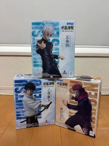 주술회전 라운드원 한정판 피규어 3체 세트