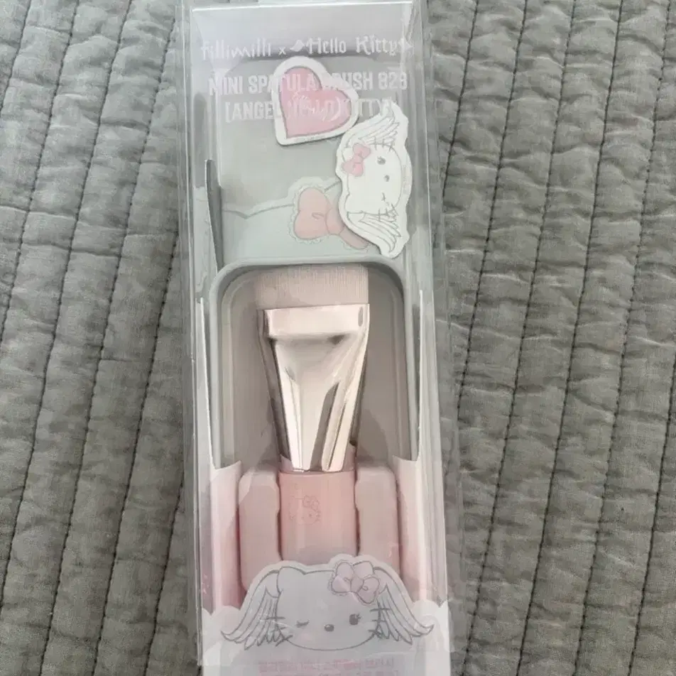 Hello Kitty Angel and Devil Mini Spatula Brush 828