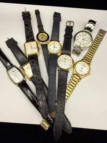 여성용 손목시계 묶음 판매 쿼츠 중심 정크 취급 앤티크풍 R80