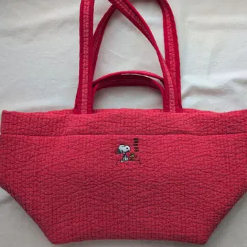 새상품급 비오는날 스누피 콜라보 가든 스트로베리