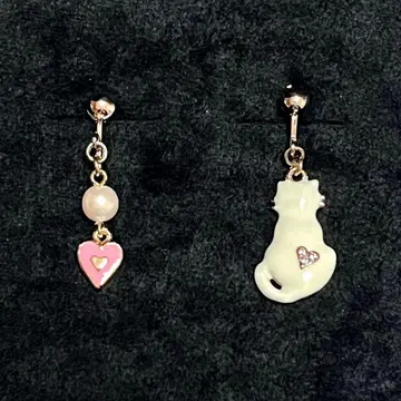 안나수이 고양이 모티브 귀찌 [새상품 미사용] 화이트 고양이