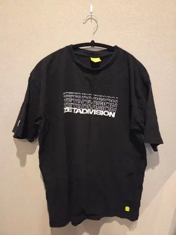 ZETA DIVISION 로고 티셔츠 블랙 반팔