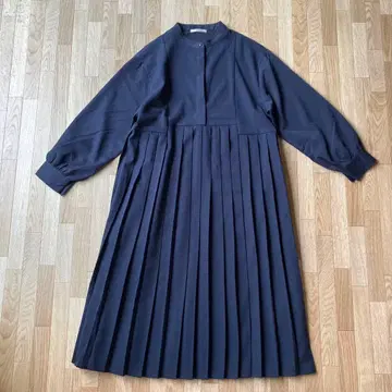 refined works 세미 포멀 플리츠 원피스 네이비
