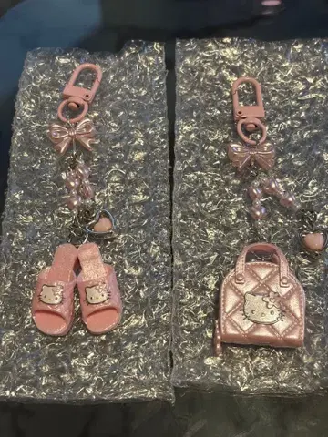 헬로키티 시크릿 키링 미니어처 퀼트 백 샌들