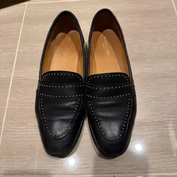 MARION TOUFET 블랙 로퍼