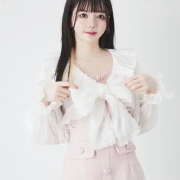 앙크루즈 시어 크롭 블라우스 화이트 화이트 컬러