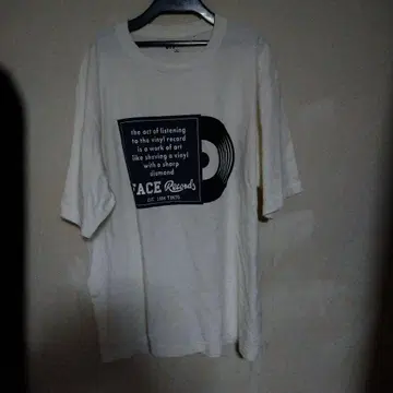 유니클로 FACE Records 티셔츠 XL 크림색