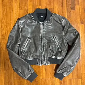 ZARA 미니 기장 가죽 자켓 XS