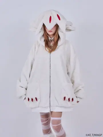 QOOZA x 메이드 인 어비스 / 파프타 퍼 자켓[WHT)