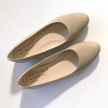 MARGARET HOWELL idea 펌프스 플랫슈즈 에나멜