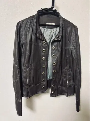 다크 브라운 가죽 자켓 숏 기장