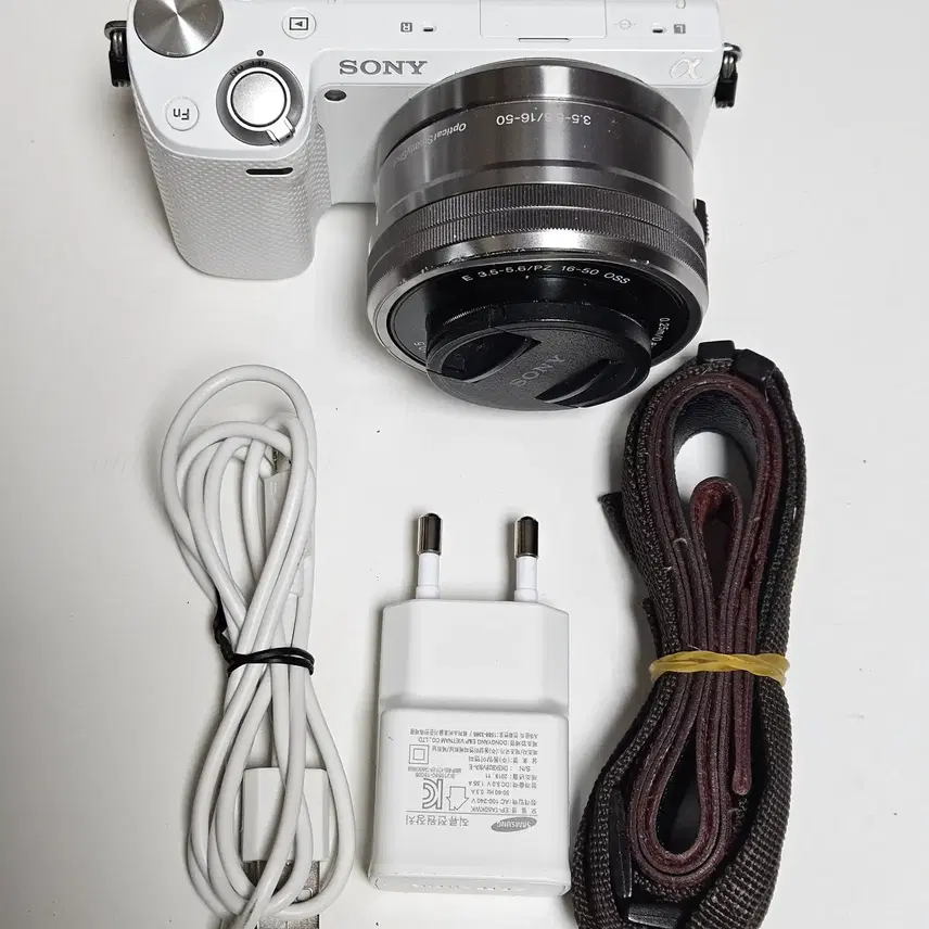 소니 미러리스 카메라 판매 (NEX-5R + 16-50 렌즈) 화이트