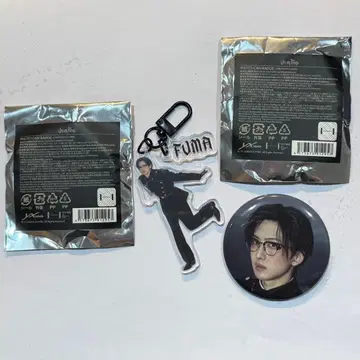 FUMA 아크릴 키링 & 캔뱃지 세트