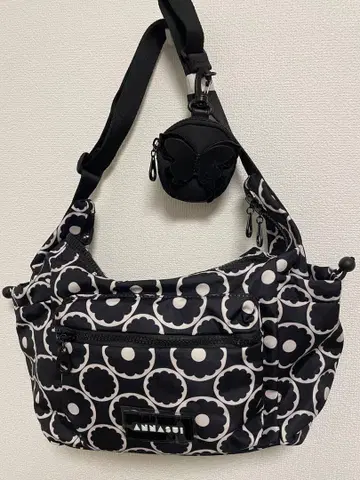 ANNA SUI 바케이션 숄더백 플라워 패턴