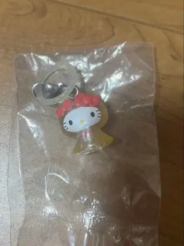 산리오 메지루시 액세서리 키티