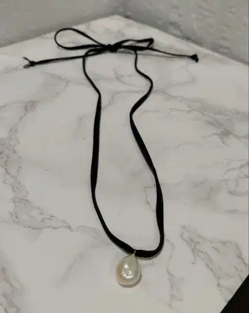 르봉봉 리버티 펄 목걸이 아가트 에테