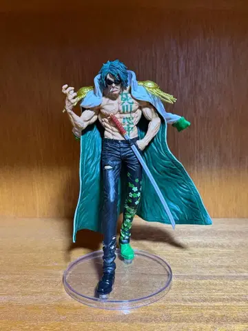 원피스 제일복권 절대적 정의 아라마키 녹소 피규어