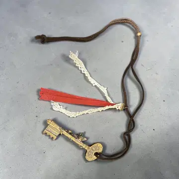 [ 마녀 배달부 키키 ] 앤티크풍 지지 키 목걸이