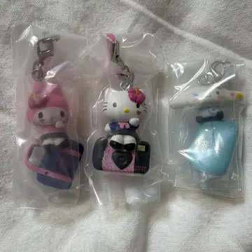 산리오 가챠가챠 헤이세이 갸루 참 헬로키티 시나모롤 마이멜로디