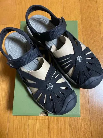 KEEN 로즈 샌들 25.5cm 블랙 내추럴 그레이