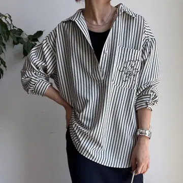 doudou [ WEB 한정판 ] 로고 자수 스트라이프 스키퍼 셔츠