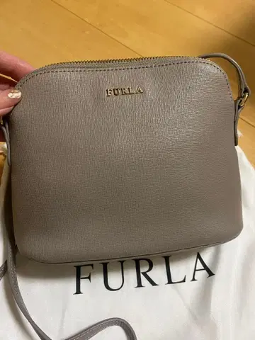 새상품급 훌라 마이키 가죽 숄더백 그레이지 수납 가방 포함