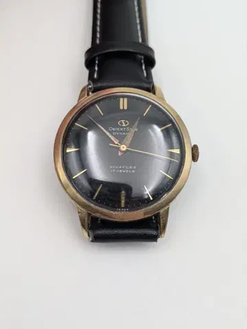 오리엔트 스타 다이내믹 수동 와인딩 시계 블랙 다이얼