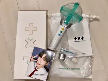 TOMORROW X TOGETHER 응원봉 미개봉 트레이딩 카드 포함
