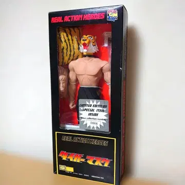 메디콤토이 리얼 액션 히어로 RAH 타이거 마스크 피규어