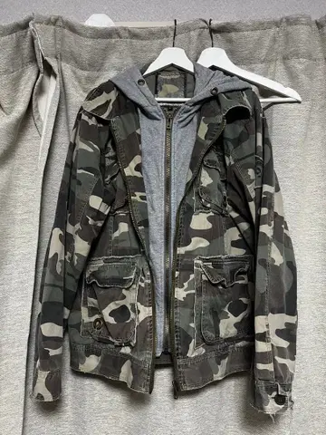 카모플라쥬 후드 부착 밀리터리 자켓