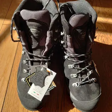 GW 트레킹에 Zamberlan 등산화 사이즈 44