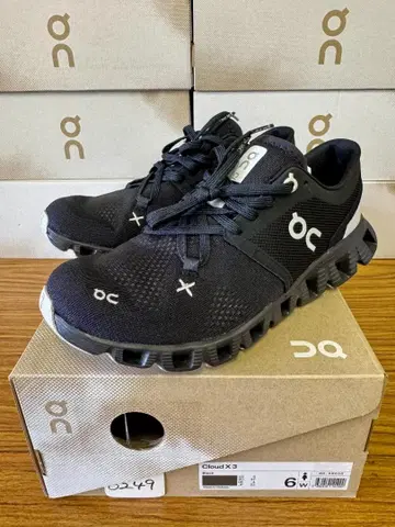 [ 미사용 새상품 ] On Cloud X 3 블랙 23cm 여성용