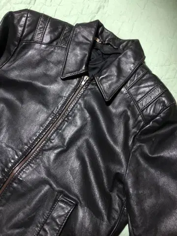 70s 가죽 자켓 블랙 아르헨티나제 사이즈 36 짧은 기장