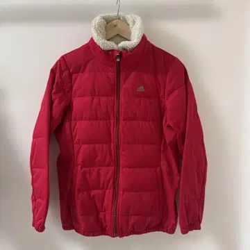 adidas 빨간색 퀼팅 자켓