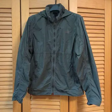 THE NORTH FACE 후드 부착 나일론 자켓 밀리터리 컬러