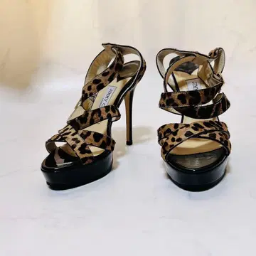 JIMMY CHOO (지미추) 송치 소재 하이힐 샌들 36