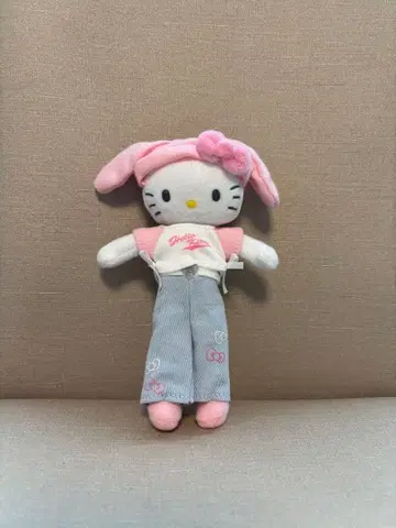 헬로키티 마스코트