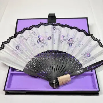 새상품 미사용품 ANNA SUI 안나수이 부채 플라워 스톤 참