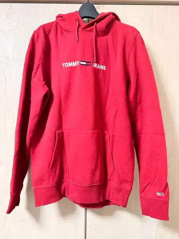 TOMMY JEANS 레드 후드티
