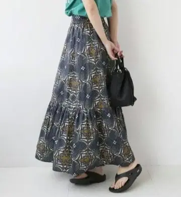 새상품급! JOURNALSTANDARD 아프리칸 프린트 개더 스커트